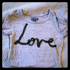 American Eagle tshirt