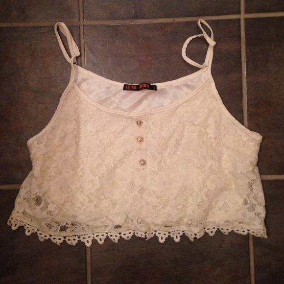 Love free lace crop top