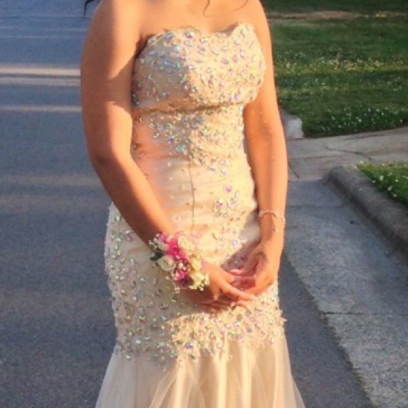 Prom dress - Picture 3 of 4