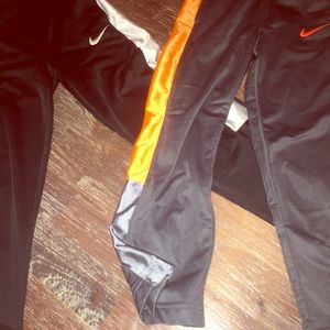 Boys size 6 Nike gym pants , worn only once