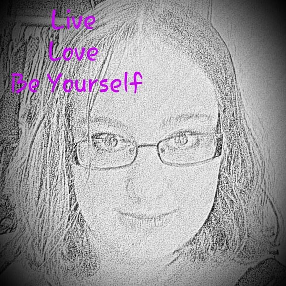 Meet your Posher, Cori