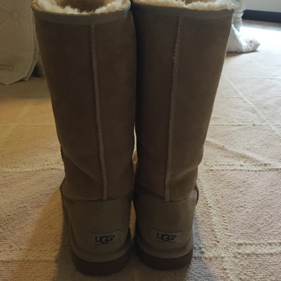 ugg shoes size 8 womens boots poshmark ugg size 8 womens