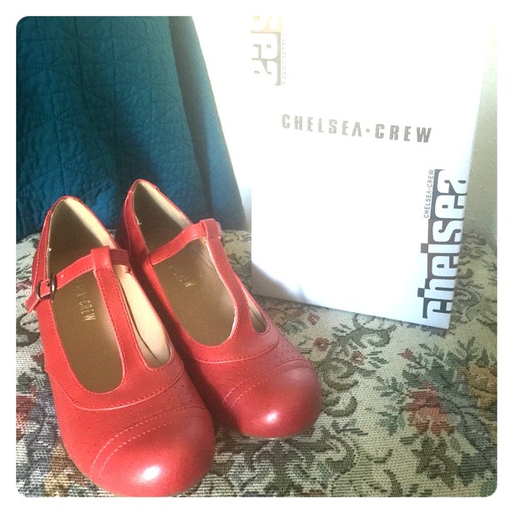 👠👠 Chelsea Crew Red Soufflé Pump 👠👠