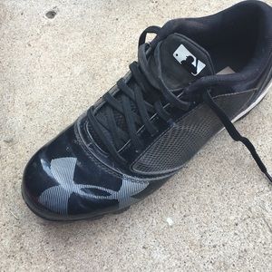 Boys baseball cleats