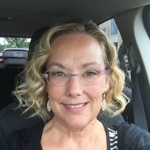 Meet your Posher, Shelly