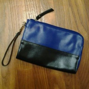 Black and blue wristlet
