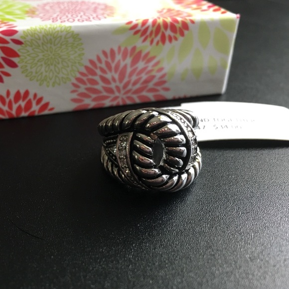 NEW Premier Designs Bound Together Ring