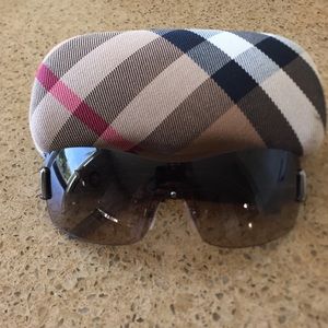 Burberry sunglasses