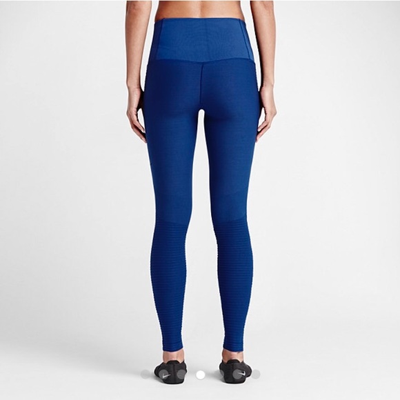 ❌SOLD❌Nike Zoned Sculpt Training Tight Fit Blue - Picture 3 of 4