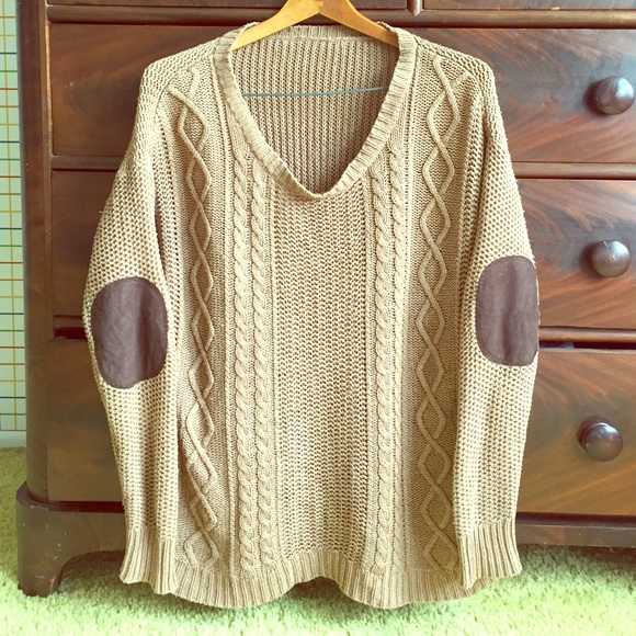 •BDG Sweater from Urban Outfitters•