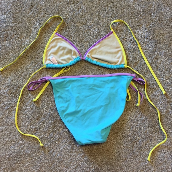 Victoria's Secret Turquoise Tie Bikini - Picture 2 of 3