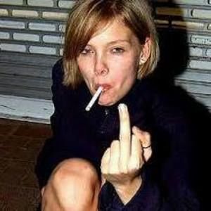 Meet your Posher, Bee