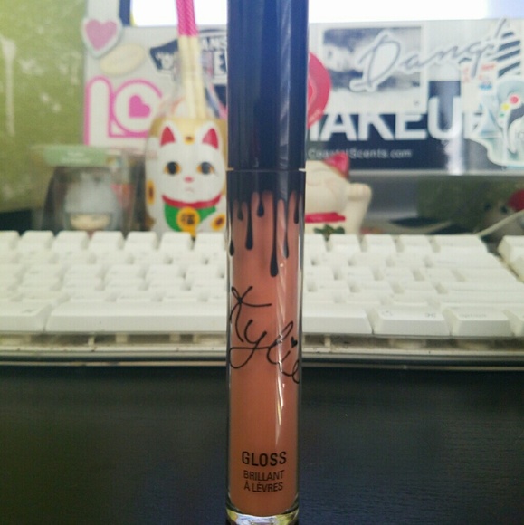 Kylie Cosmetics Literally Gloss