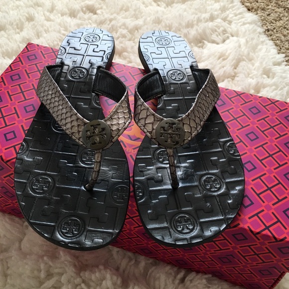 Tory Burch Thora snake skin leather Pewter