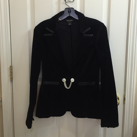 Gorgeous velvet blazer