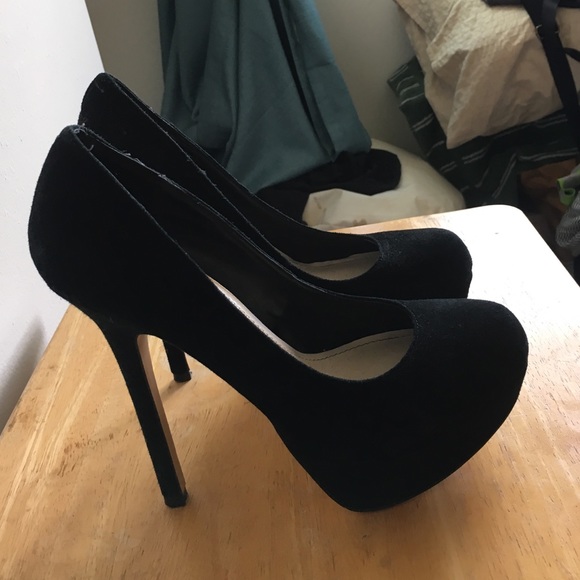 Steve Madden black shoes