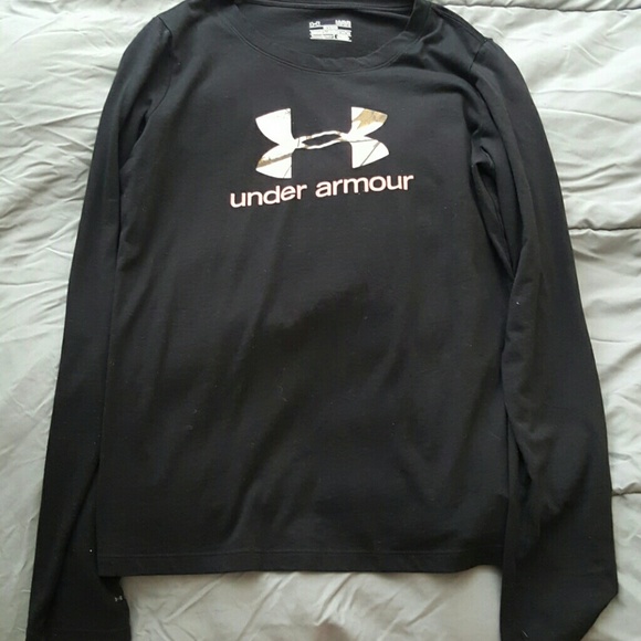 Under Armour camo logo semi fitted longsleeve