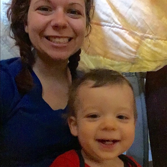 Meet your Posher, Melissa - Picture 2 of 4