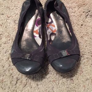 Coach flats