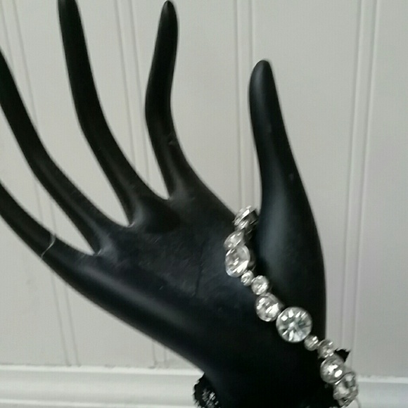 Crystal Colored gem bracket 🎀 - Picture 1 of 2