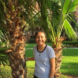 Meet your Posher, Gabrielle