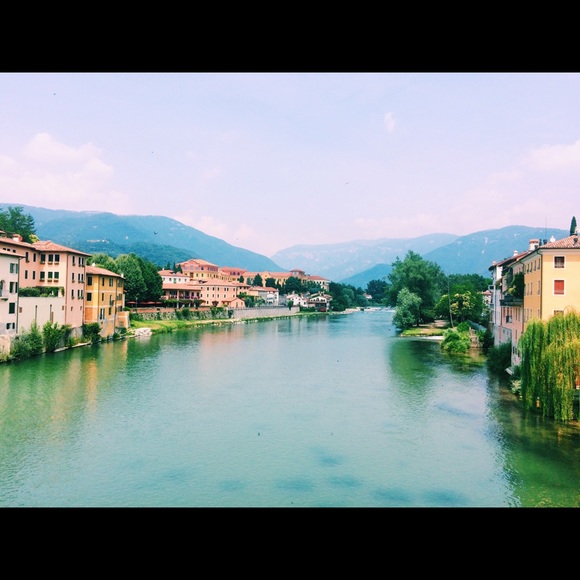 Meet your Posher, Vanessa