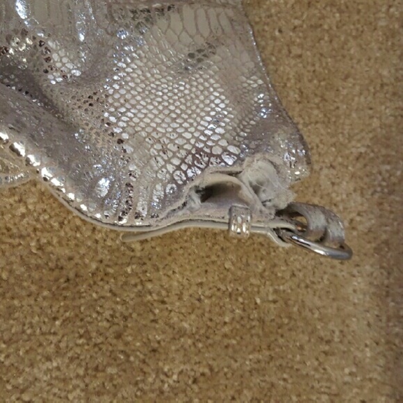 Calvin Klein - Picture 2 of 3