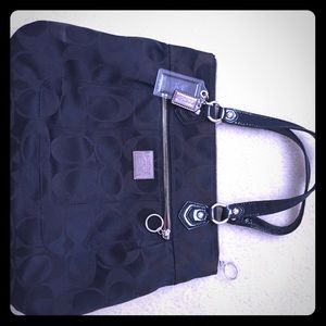 Large COACH tote! (Authentic)