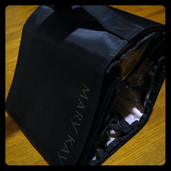 Mary Kay Travel Roll-up Hanging Bag