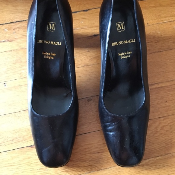 Bruno Magli Low Platform Pumps🌟PRICE CUT🌟 - Picture 7 of 7