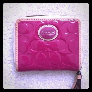 COACH wallet/wristlet (Authentic)
