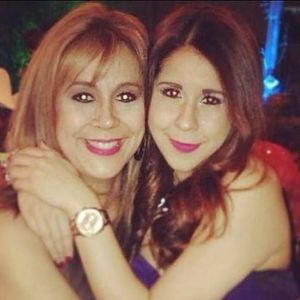 Meet your Posher, Rebeca