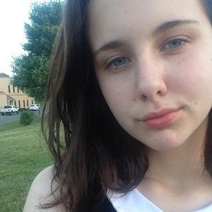 Meet your Posher, Zoë