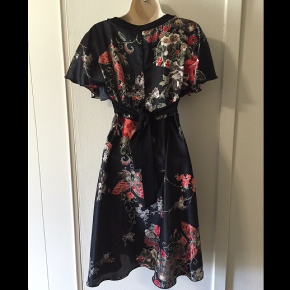 Kimono Inspired Dress - Picture 3 of 3