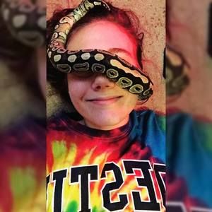 Meet your Posher, Lark