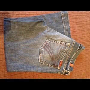 Seven for all mankind capris