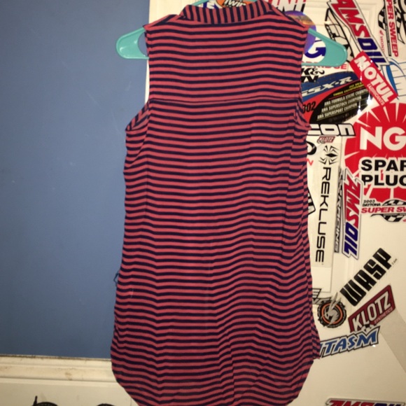 High low shirt - Picture 2 of 2