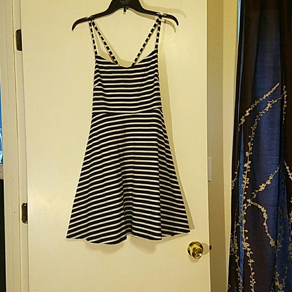 Cross cross dress
