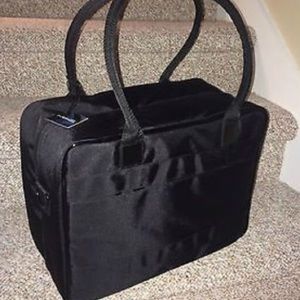 MAC Travel Pro Bag