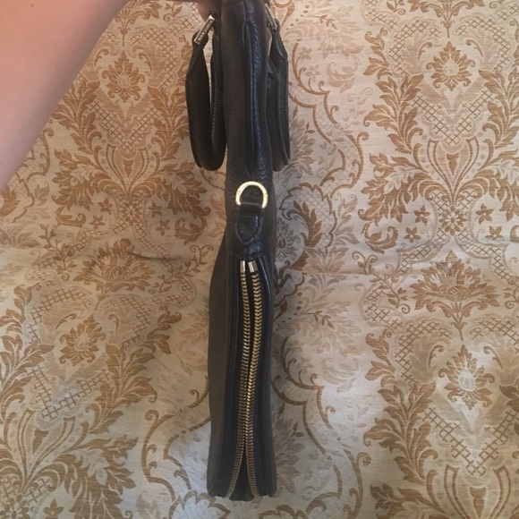 Tory Burch Pebbled Leather Foldover Messenger - Picture 3 of 4