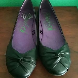 Black flats size 8 1/2