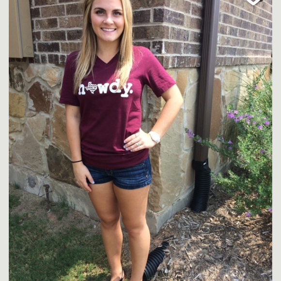 Howdy V-neck - Picture 3 of 3