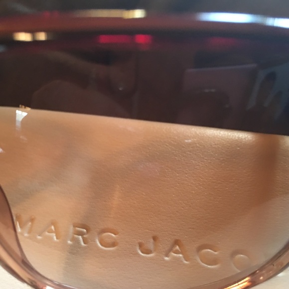 Marc jacobs sunglasses  & case last markdown sale main image 4