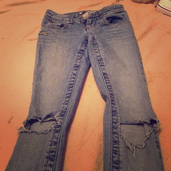 Cut refuge jeans good condition