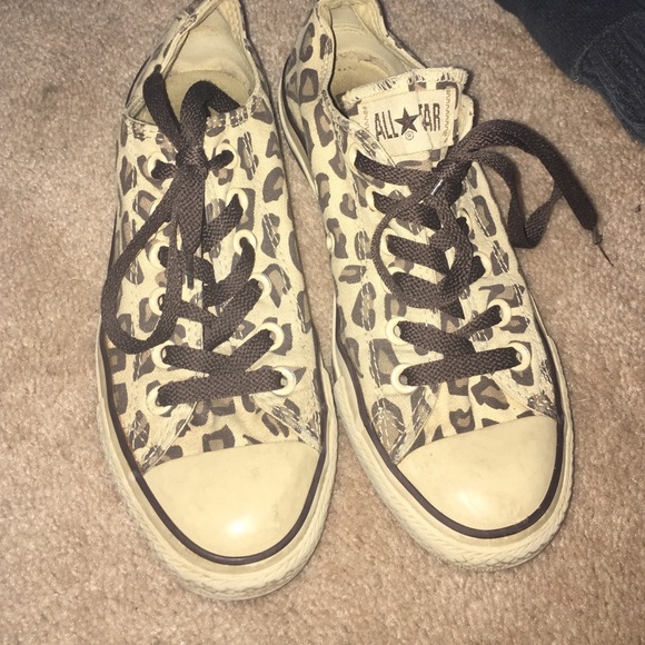 Leopard Converse
