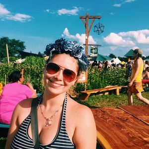 Meet your Posher, Cici