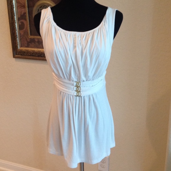 Bebe Beautiful goddess inspired blouse - Picture 2 of 4