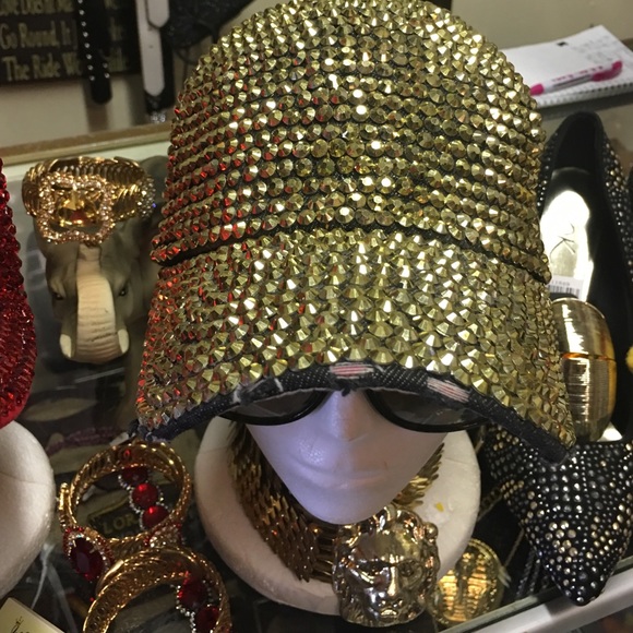 GOLD STUDDED HAT