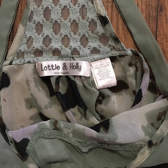 Sheer Pattern Top - Picture 3 of 3