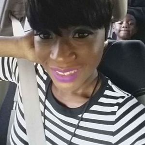 Meet your Posher, Monique